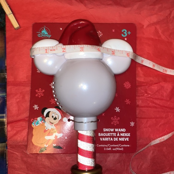 DISNEY PARKS EXCLUSIVE HOLIDAY SANTA MICKEY MOUSE LIGHT UP SNOW WAND - Picture 9 of 9